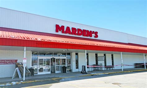Mardens lewiston - Marden’s is one of very few retailers in the country to buy from salvage losses, bankruptcy courts, natural disasters, and overflowing warehouses of the country’s finest manufacturers. Today we sell these same surplus and salvage bargains at fourteen locations from Sanford all the way to Madawaska! 